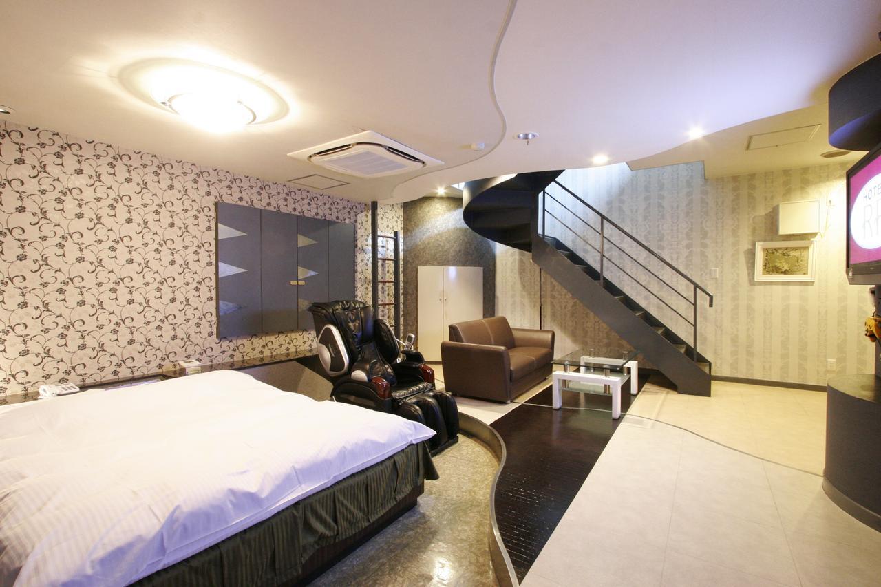 Hotel Rr (Adults Only) Yokkaichi Esterno foto
